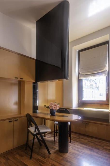 Osti 3 Beautifully Furnished Leilighet Milano Eksteriør bilde
